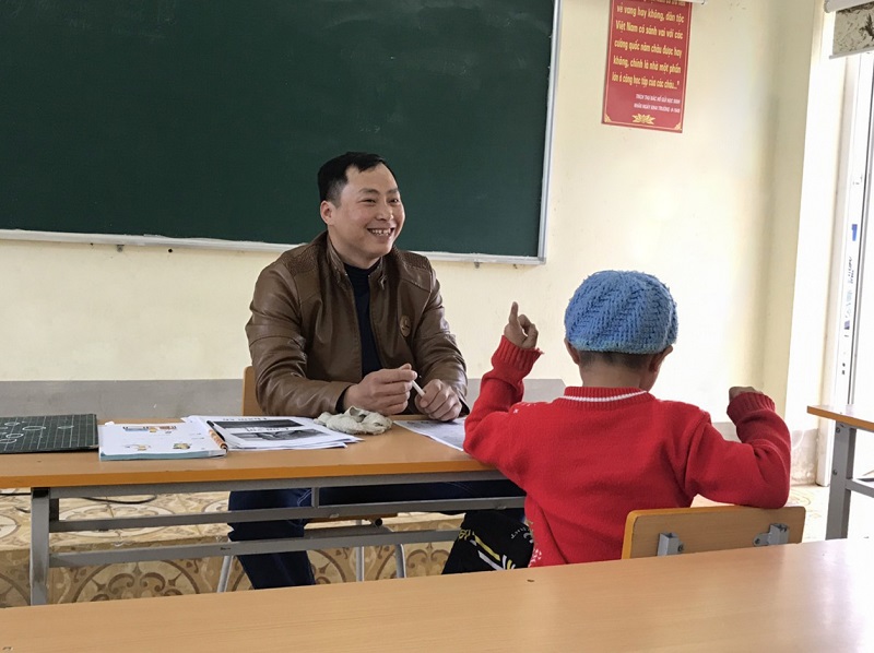 Làm thầy của trẻ khuyết tật, dễ hay khó?