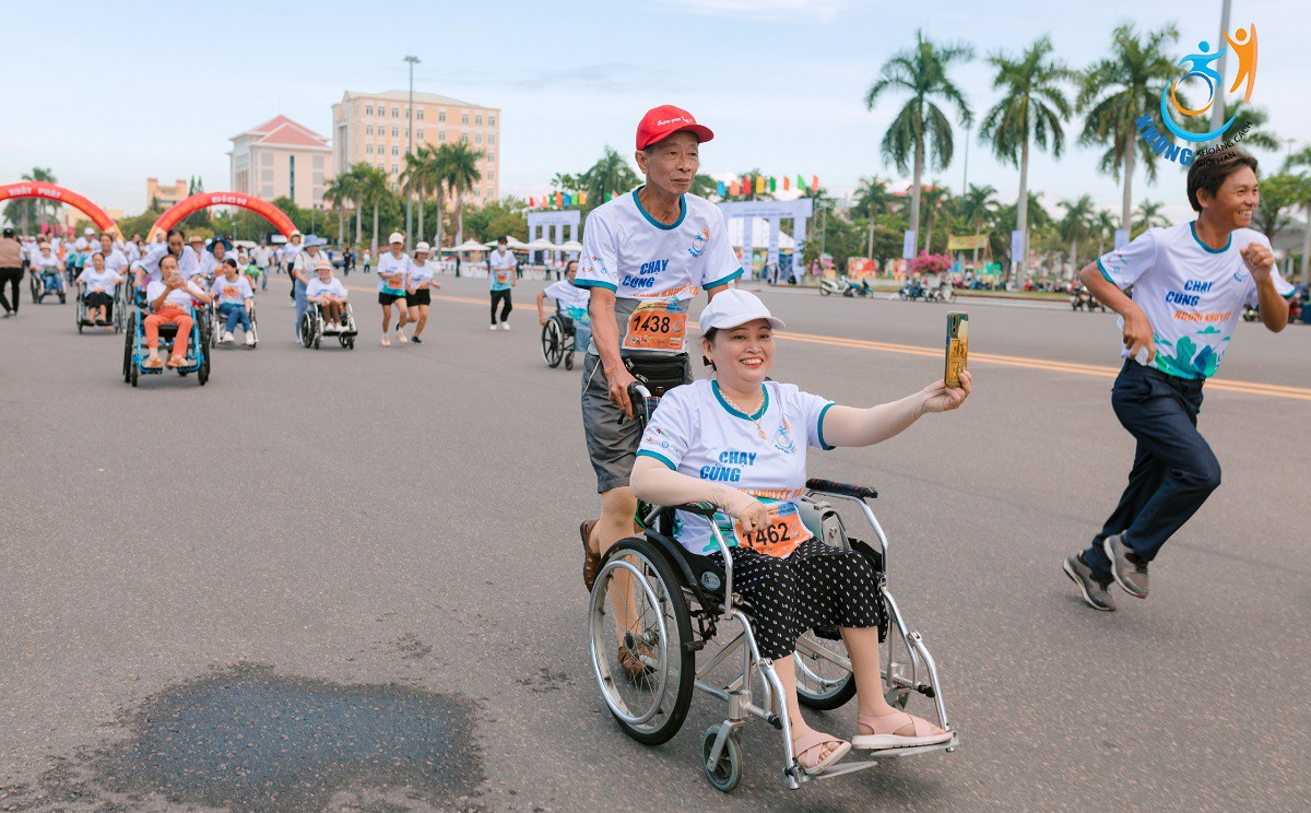 Chạy cùng người khuyết tật - Không khoảng cách, không giới hạn 2023